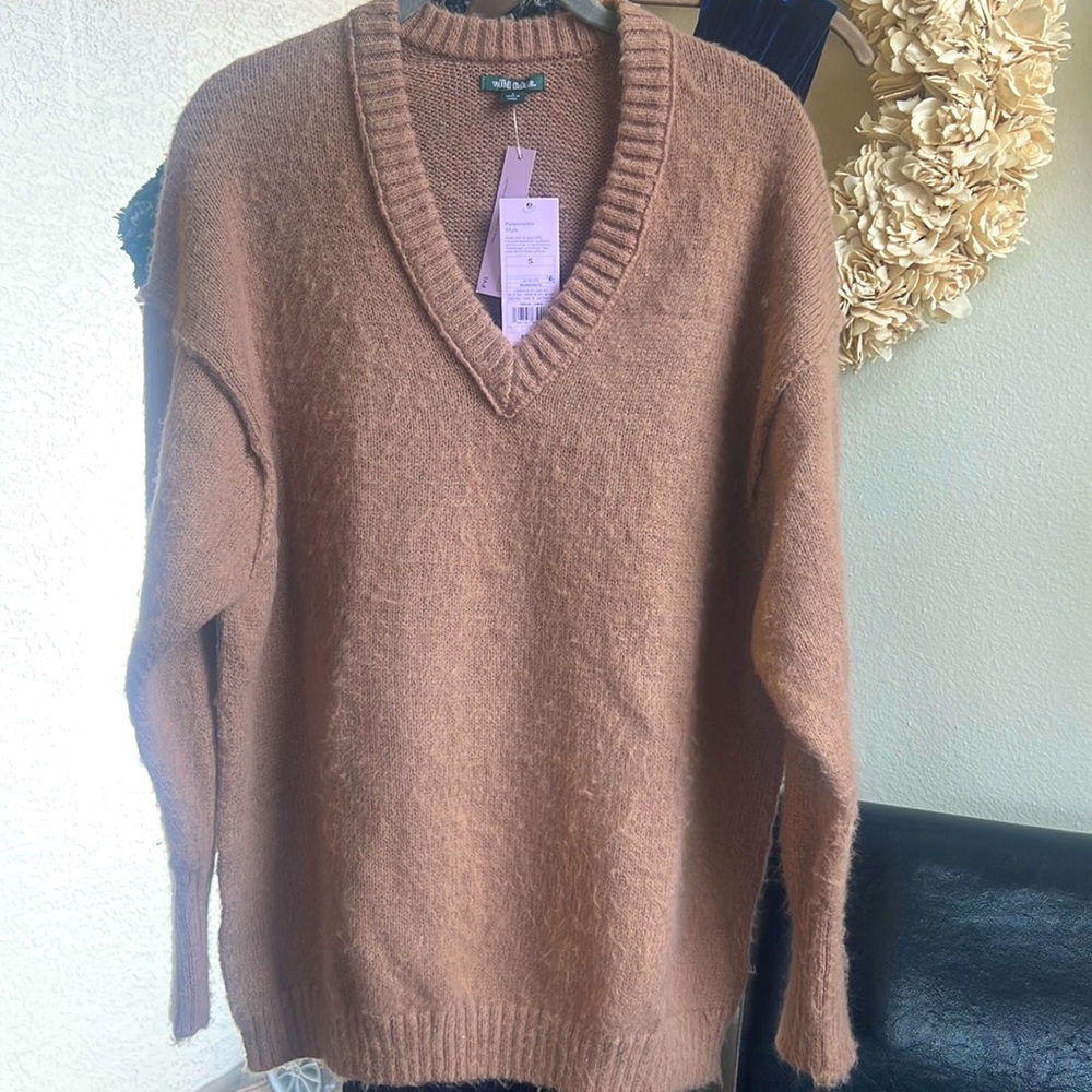 Super soft chunky neutral toffee, recycled polyester fuzzy V neck Tunic sweater